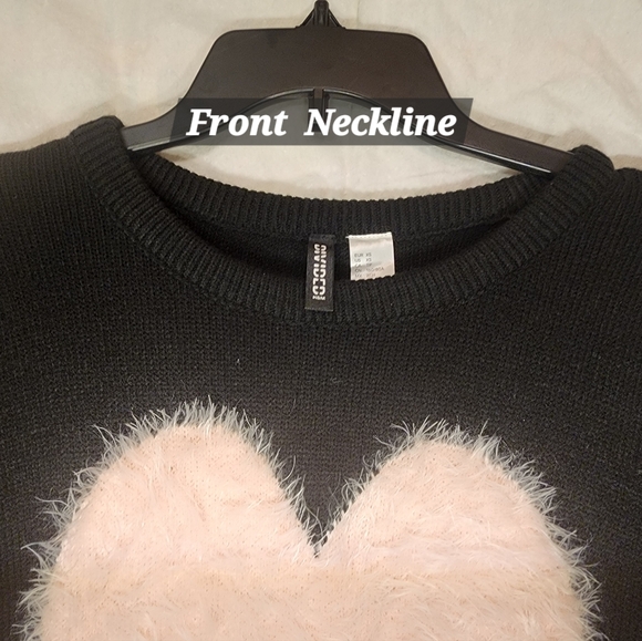 Womens Black Longsleeve Crew Neck Sweater Top with Pink Fuzzy Heart by H&M - Picture 5 of 9